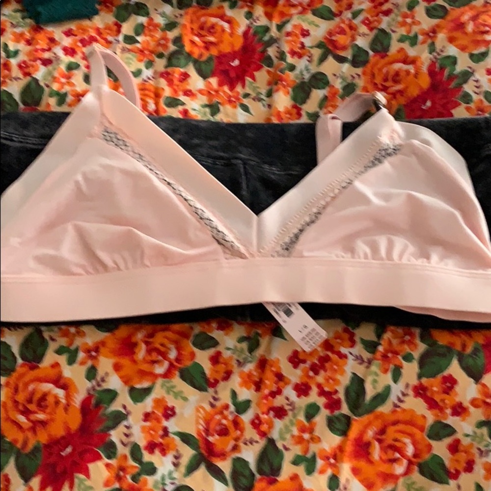 Brand new soft Victoria secret bra